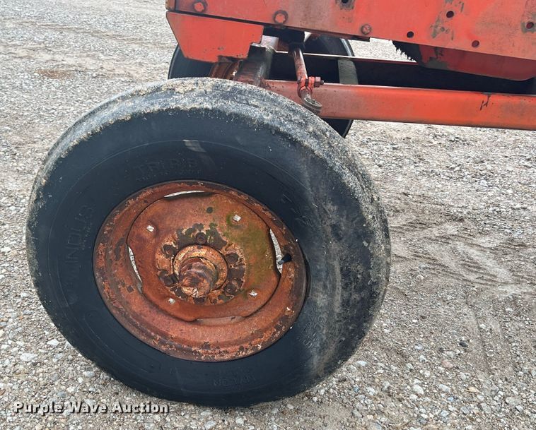 image for item KN9548 Allis Chalmers 170  tractor