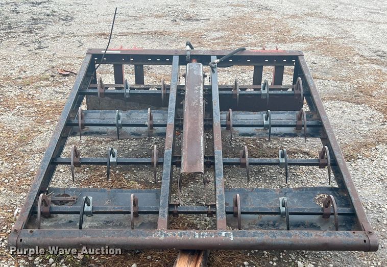 image for item KN9550 Farm Hand H118A  bale accumulator grapple