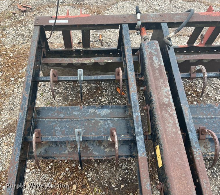 image for item KN9550 Farm Hand H118A  bale accumulator grapple