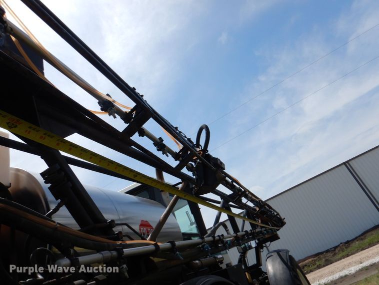 image for item KP9081 Willmar Eagle 8500  sprayer