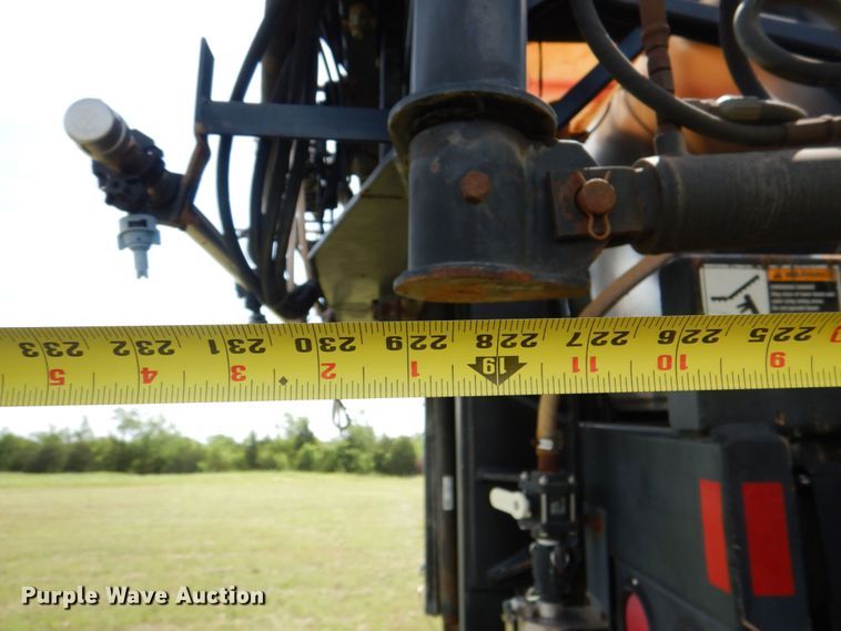 image for item KP9081 Willmar Eagle 8500  sprayer