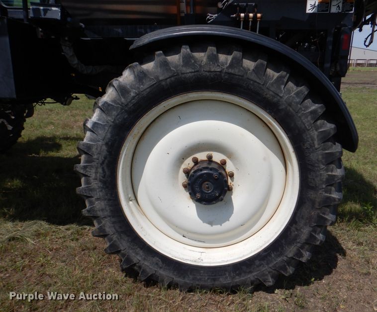 image for item KP9081 Willmar Eagle 8500  sprayer