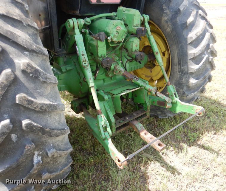 image for item KP9082 1988 John Deere 4650  MFWD tractor
