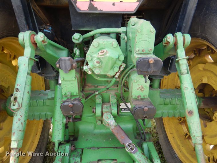 image for item KP9082 1988 John Deere 4650  MFWD tractor
