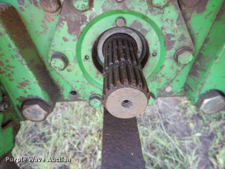 image for item KP9082 1988 John Deere 4650  MFWD tractor