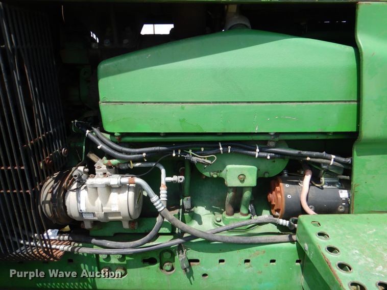 image for item KP9082 1988 John Deere 4650  MFWD tractor