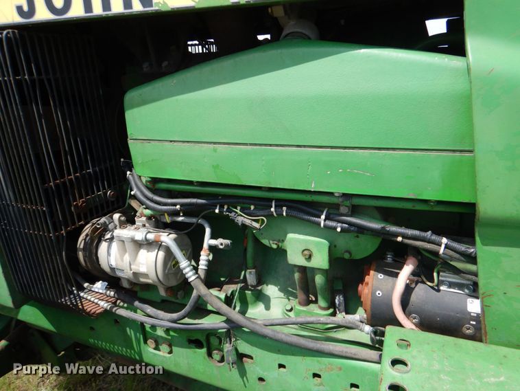 image for item KP9082 1988 John Deere 4650  MFWD tractor