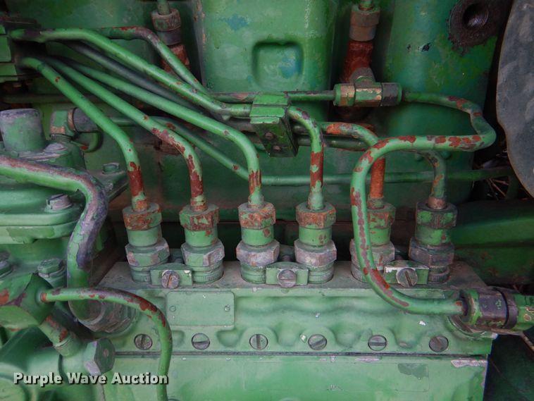 image for item KP9082 1988 John Deere 4650  MFWD tractor