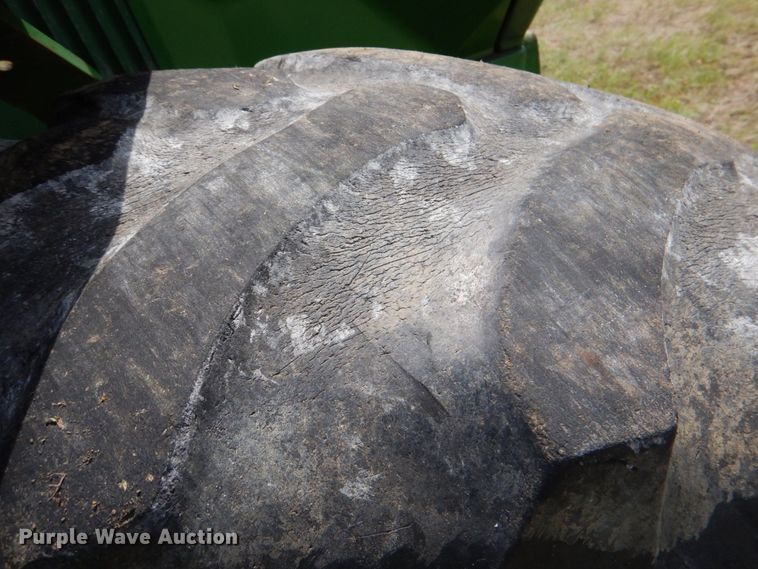 image for item KP9082 1988 John Deere 4650  MFWD tractor