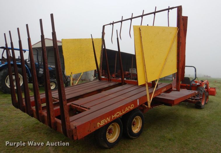 image for item KP9150 New Holland Stackliner 1033  bale stacker