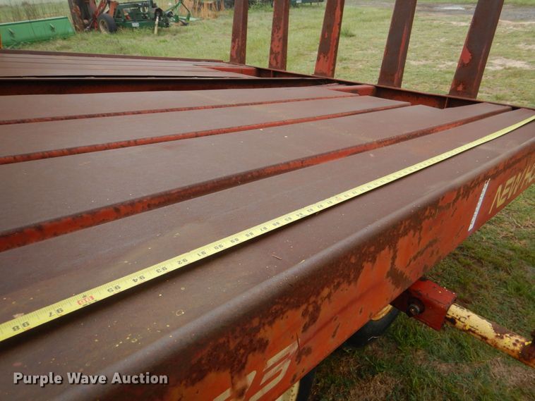 image for item KP9150 New Holland Stackliner 1033  bale stacker