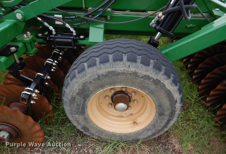 image for item KP9151 Great Plains 1000 Turbo-Max  vertical tillage