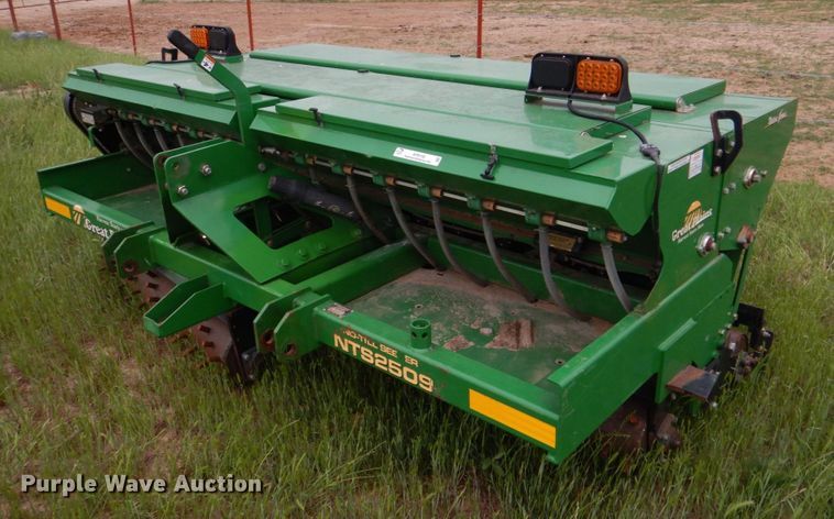 image for item KP9156 Great Plains NTS2509  seeder