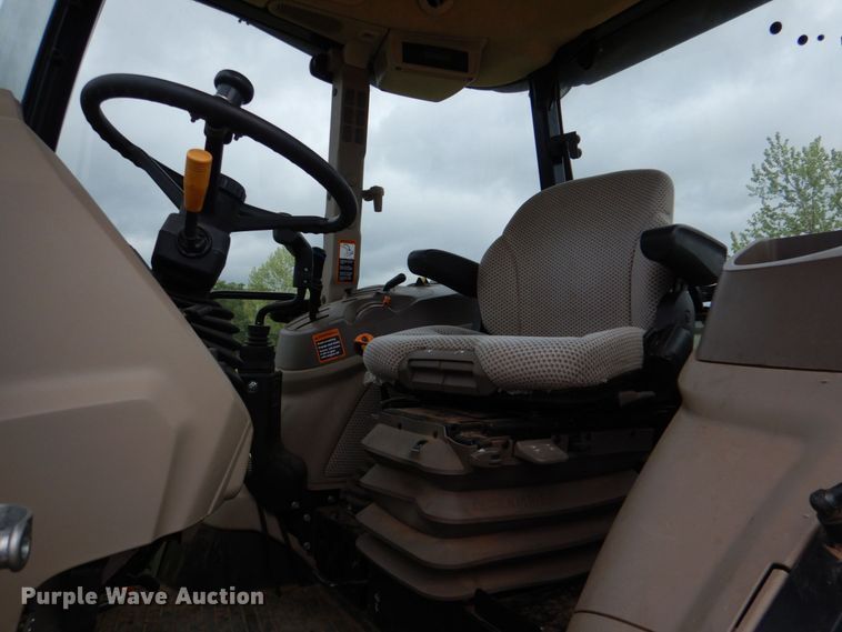 image for item KP9158 2018 John Deere 6105E  MFWD tractor