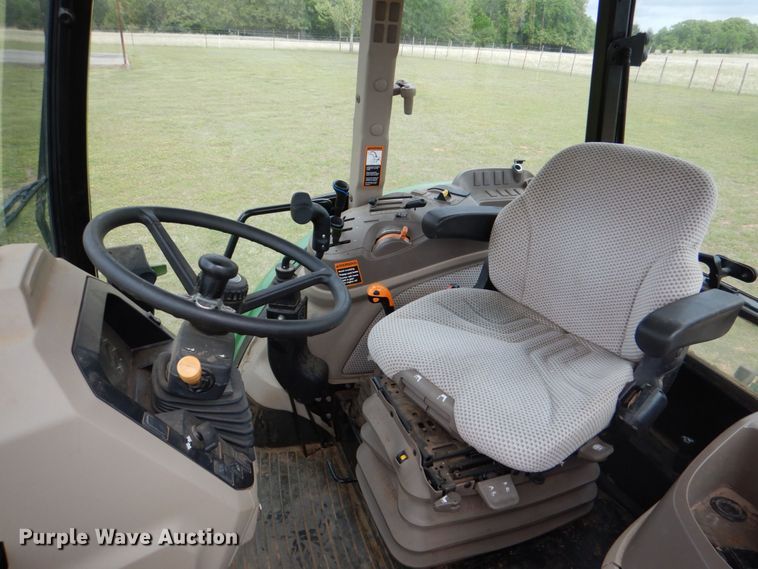 image for item KP9158 2018 John Deere 6105E  MFWD tractor