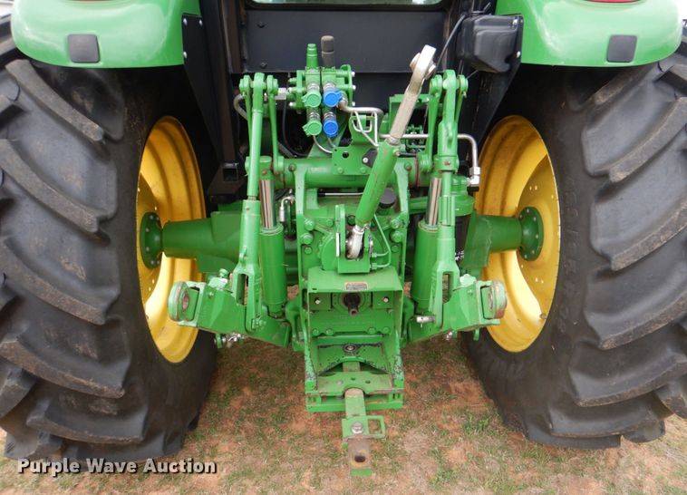 image for item KP9158 2018 John Deere 6105E  MFWD tractor