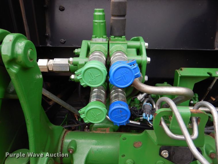 image for item KP9158 2018 John Deere 6105E  MFWD tractor