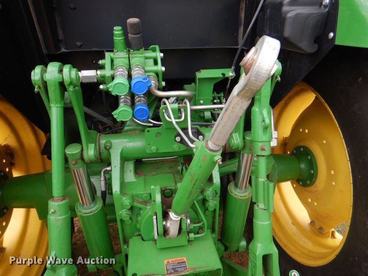 image for item KP9158 2018 John Deere 6105E  MFWD tractor