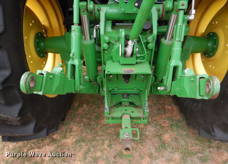 image for item KP9158 2018 John Deere 6105E  MFWD tractor