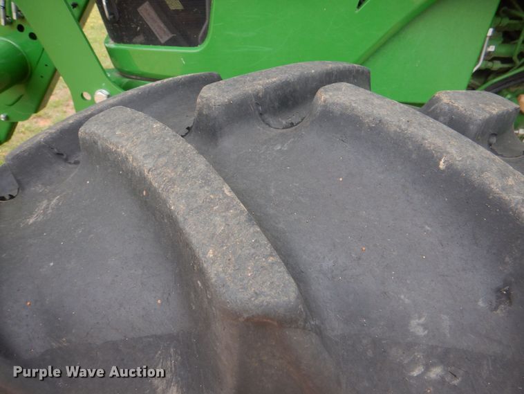 image for item KP9158 2018 John Deere 6105E  MFWD tractor