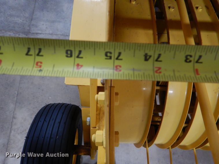 image for item KP9248 2010 New Holland BC5070  small square baler