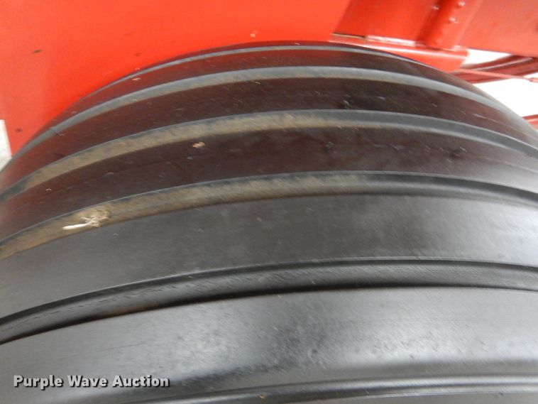 image for item KP9248 2010 New Holland BC5070  small square baler