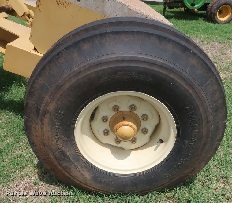 image for item KR9856 Johnson HyGrade 1400  scraper