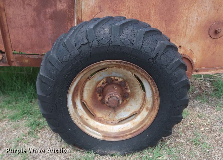 image for item KR9862 Ferguson A-J0-20  manure spreader