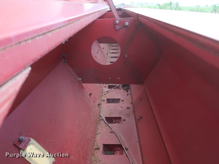 image for item KR9873 International 5100  grain drill