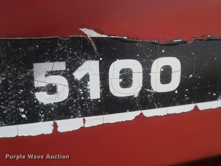 image for item KR9873 International 5100  grain drill