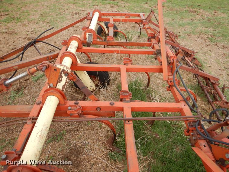 image for item LS9181 Krause 744A  field cultivator