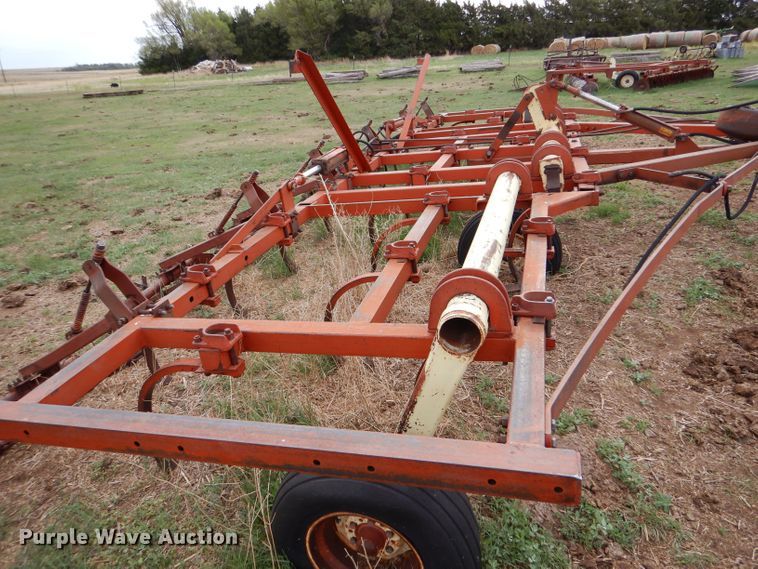 image for item LS9181 Krause 744A  field cultivator