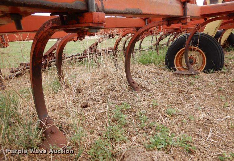 image for item LS9181 Krause 744A  field cultivator