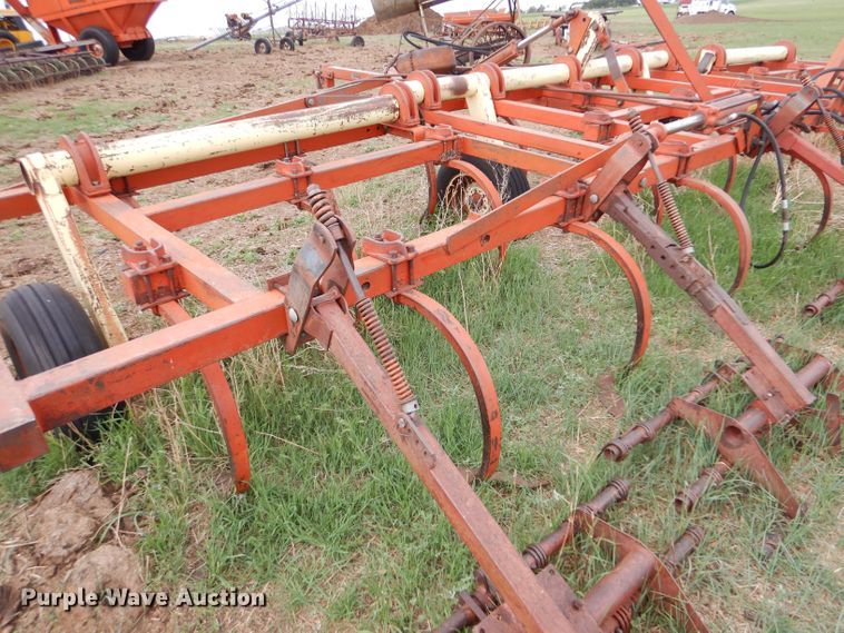 image for item LS9181 Krause 744A  field cultivator