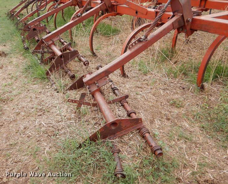 image for item LS9181 Krause 744A  field cultivator