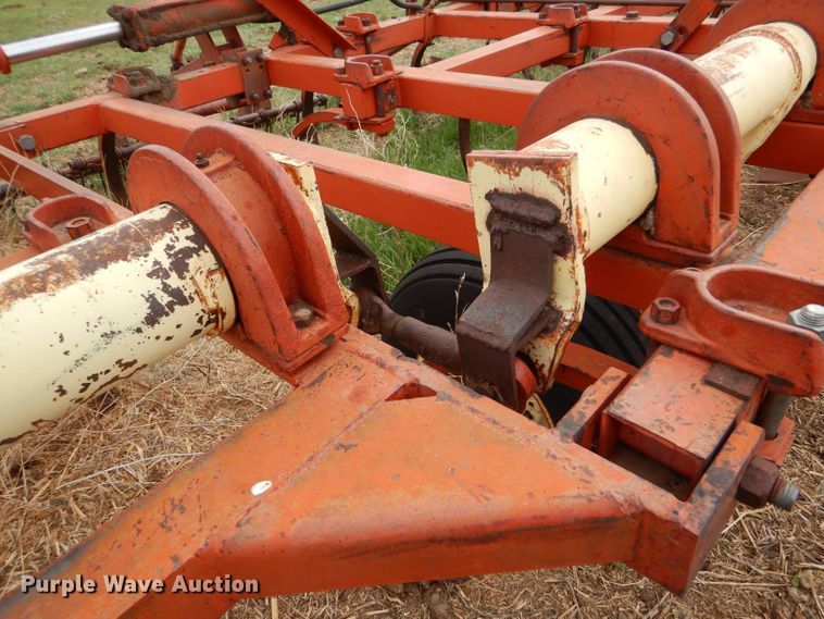 image for item LS9181 Krause 744A  field cultivator