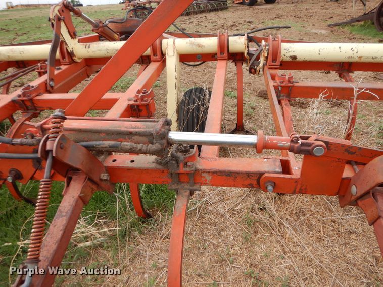 image for item LS9181 Krause 744A  field cultivator