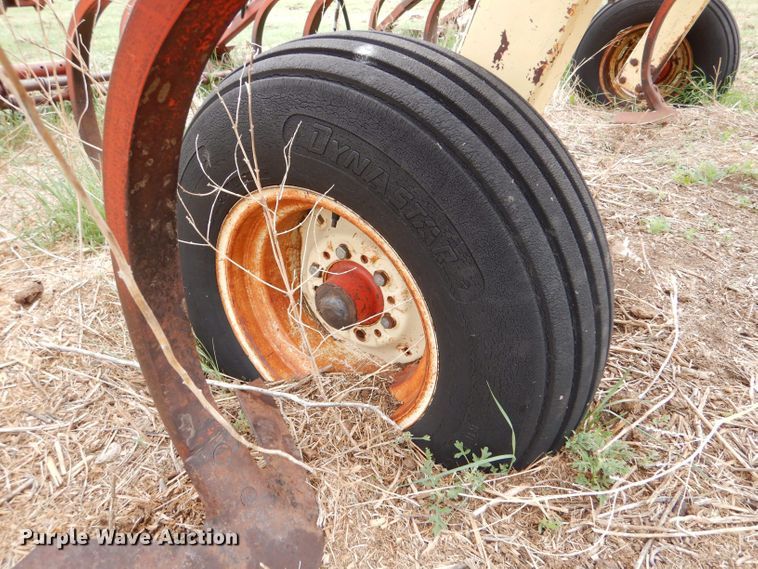 image for item LS9181 Krause 744A  field cultivator