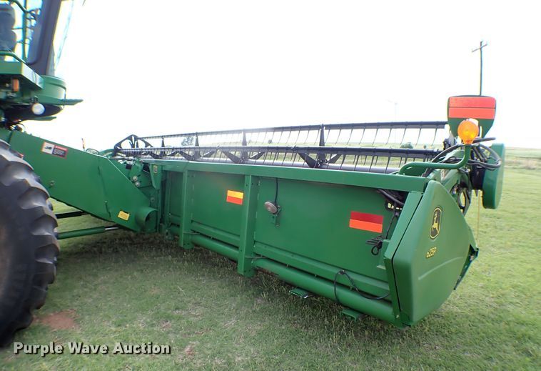 image for item MF9390 2004 John Deere 9560  combine