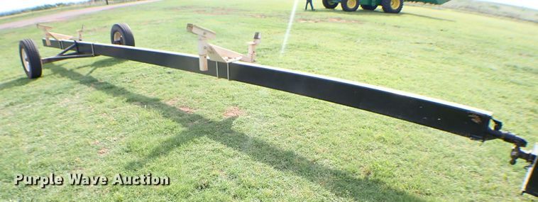 image for item MF9390 2004 John Deere 9560  combine