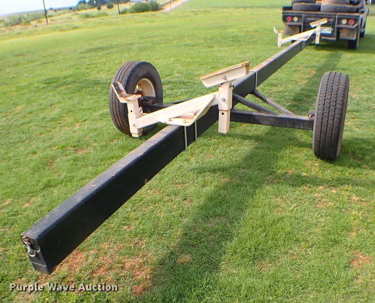 image for item MF9390 2004 John Deere 9560  combine