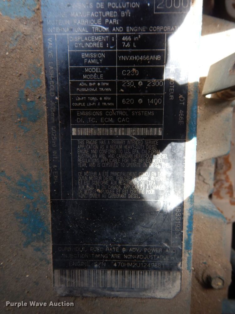 image for item MF9575 2001 International 4700  feed delivery truck