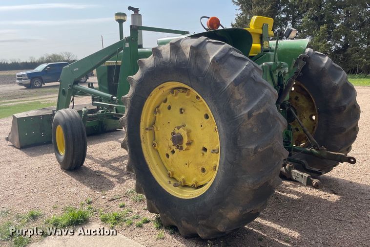 image for item MJ9707 1965 John Deere 4020  tractor