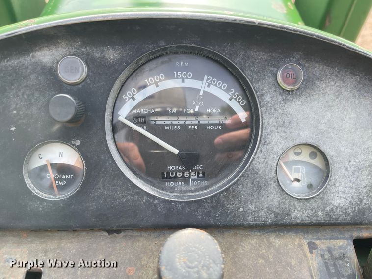 image for item MJ9707 1965 John Deere 4020  tractor