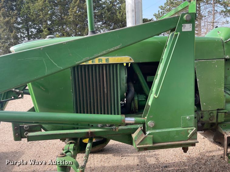 image for item MJ9707 1965 John Deere 4020  tractor