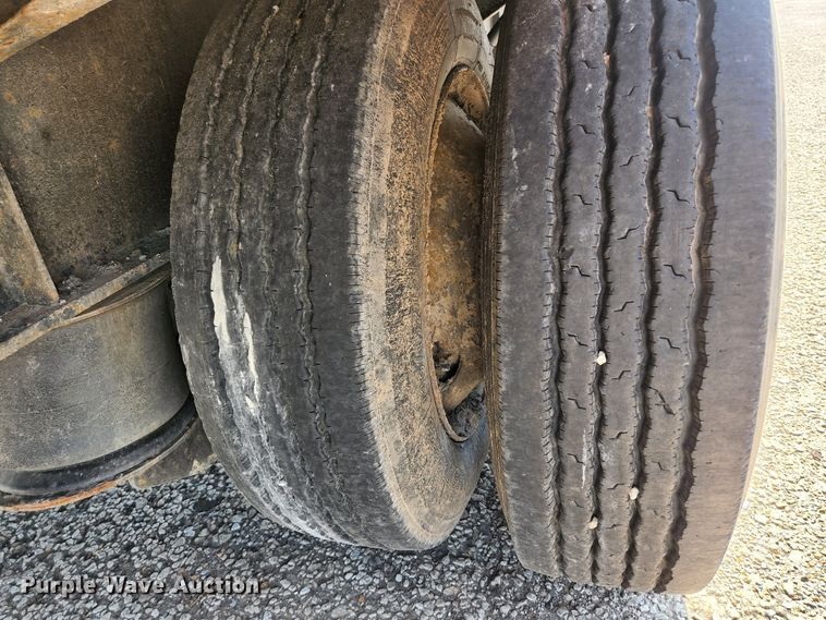 image for item DI1205 2007 Transcraft DTL-2100 RS2  drop deck trailer