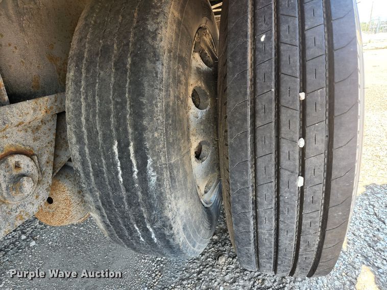 image for item DI1205 2007 Transcraft DTL-2100 RS2  drop deck trailer