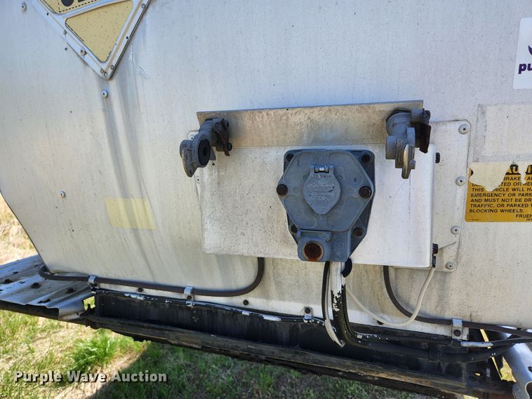 image for item DI1209 1985 Fruehauf TEH-FE2-R 7000 tank trailer