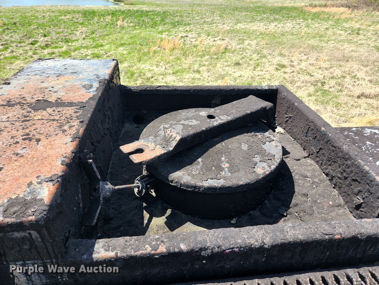 image for item DI1209 1985 Fruehauf TEH-FE2-R 7000 tank trailer