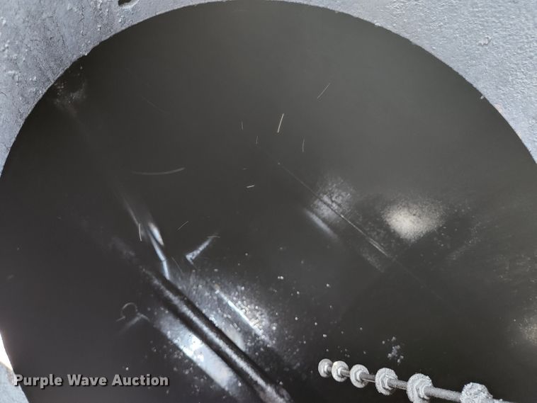 image for item DI1209 1985 Fruehauf TEH-FE2-R 7000 tank trailer